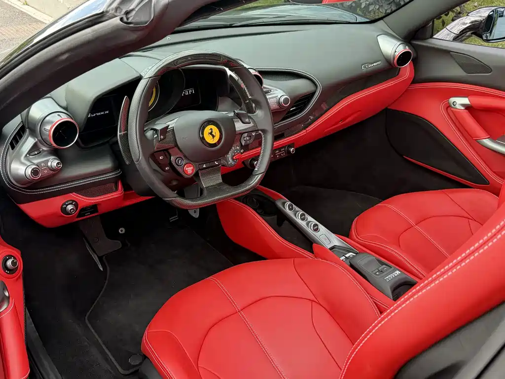 Ferrari F8 — миниатюра 8