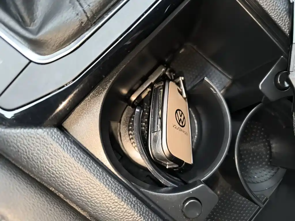 Volkswagen Sagitar — миниатюра 9