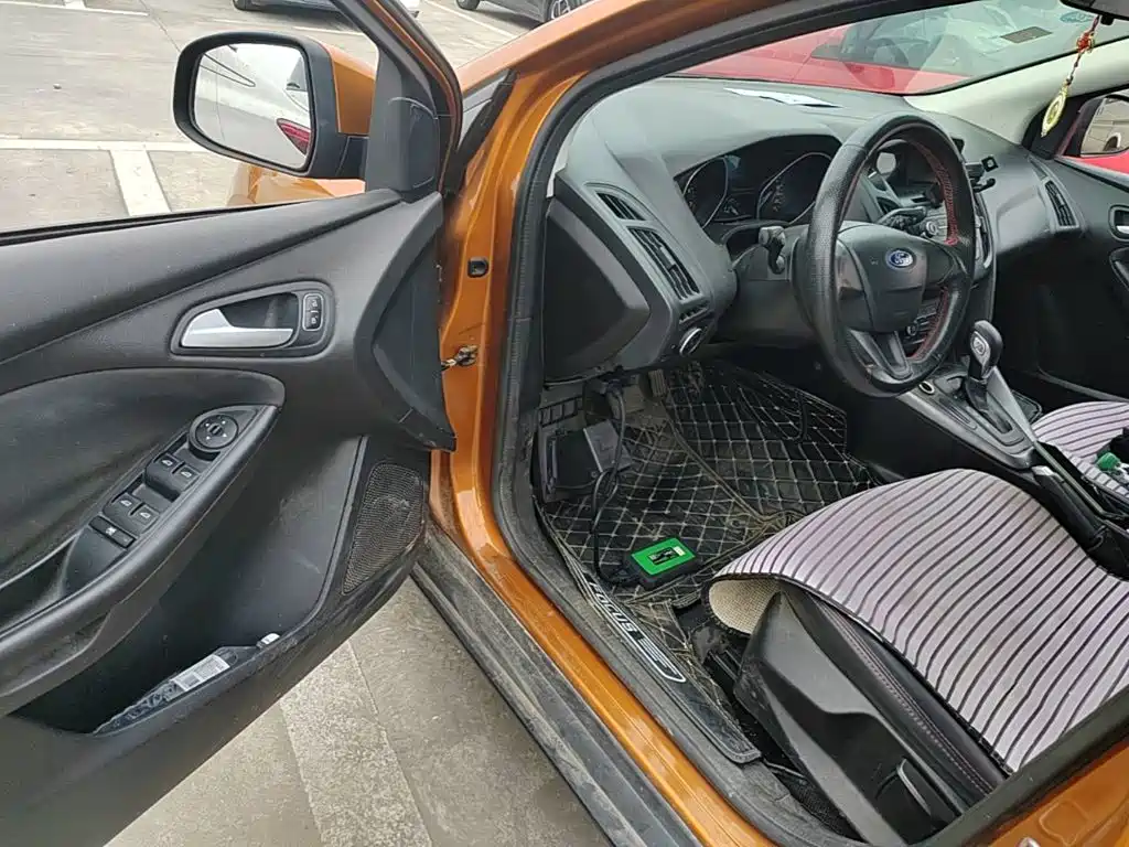 Ford Focus — миниатюра 16