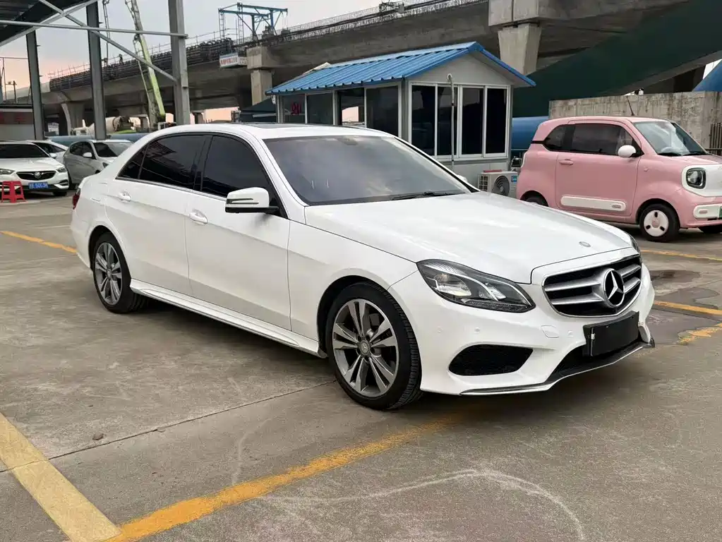 Mercedes-Benz E-Class — миниатюра 2