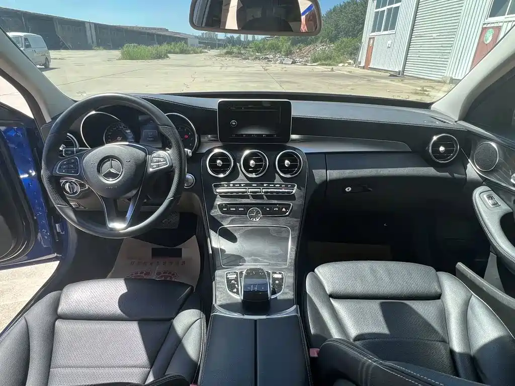 Mercedes-Benz C-Class — миниатюра 7