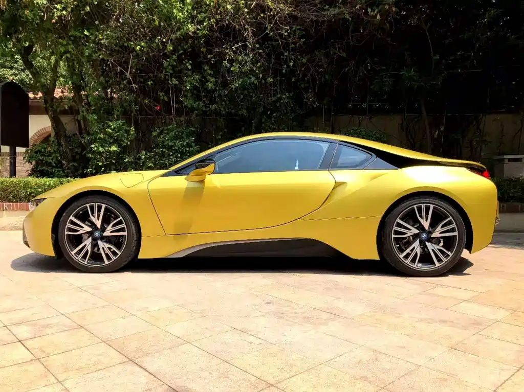 BMW i8 — миниатюра 4