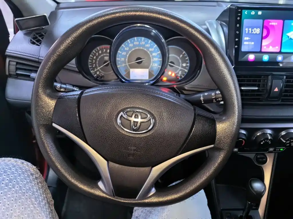 Toyota Yaris L — миниатюра 11