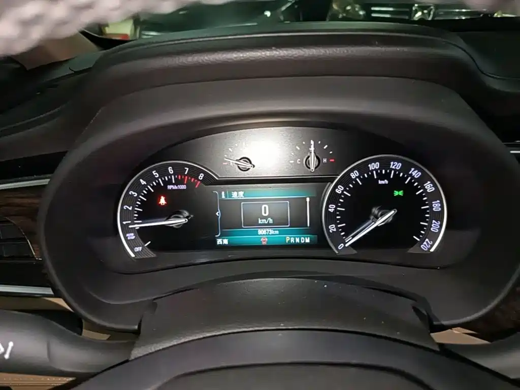 Buick GL8 — миниатюра 12