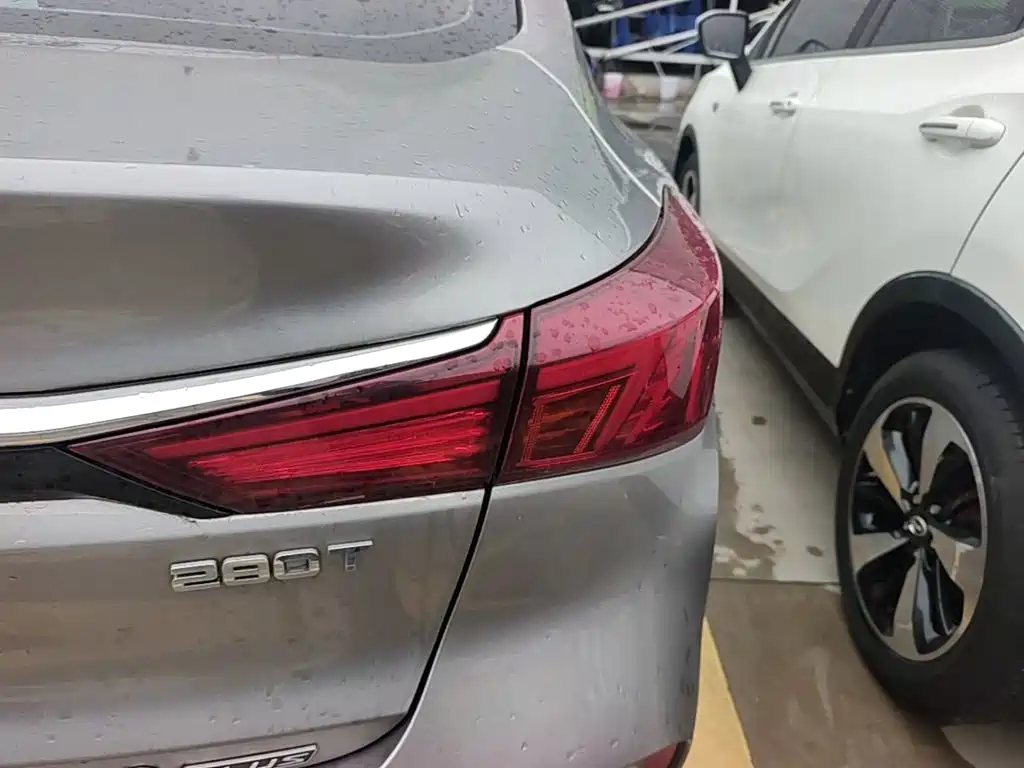 Changan Eado — миниатюра 8