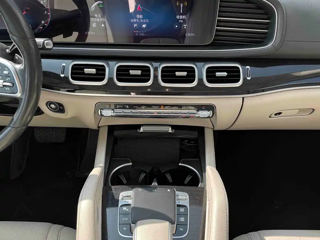 Mercedes-Benz GLE (Import) — миниатюра 8