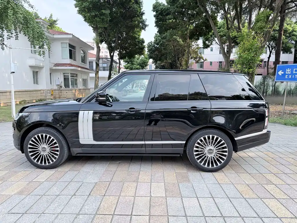 Land Rover Range Rover — миниатюра 7