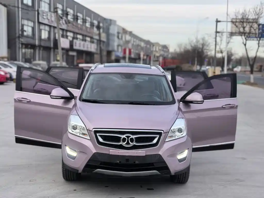BAIC Senova X65 — миниатюра 9