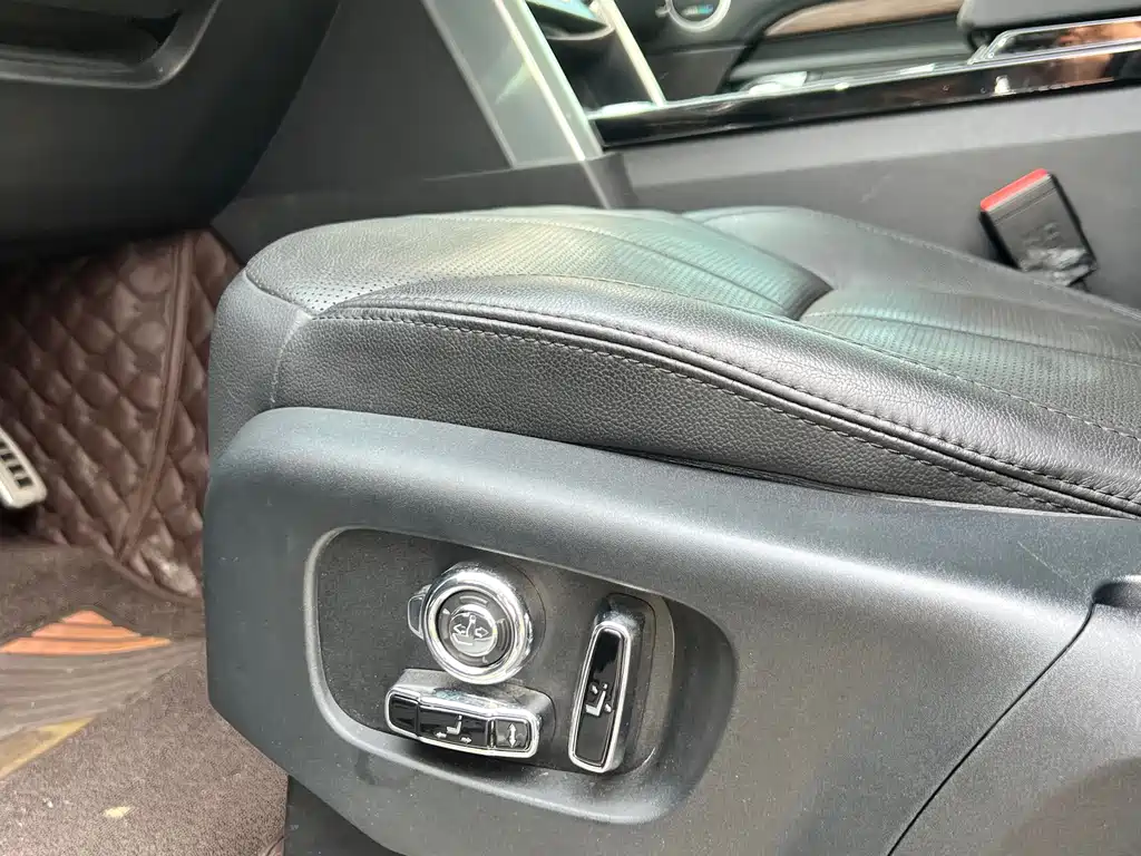 Land Rover Discovery — миниатюра 14