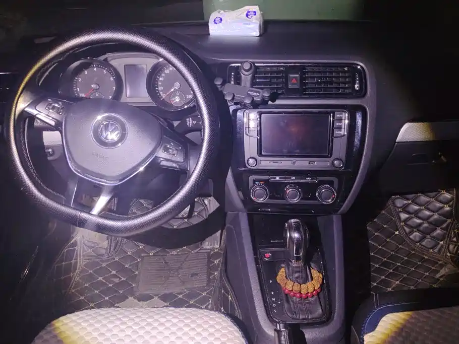 Volkswagen Sagitar — миниатюра 12