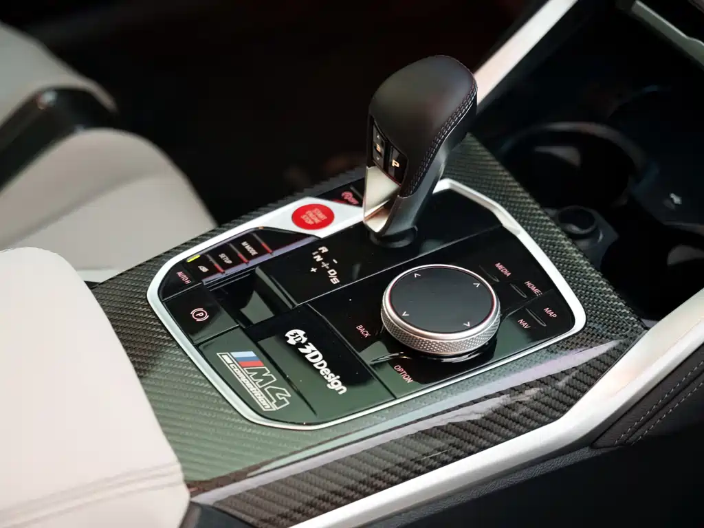 BMW M4 — миниатюра 12