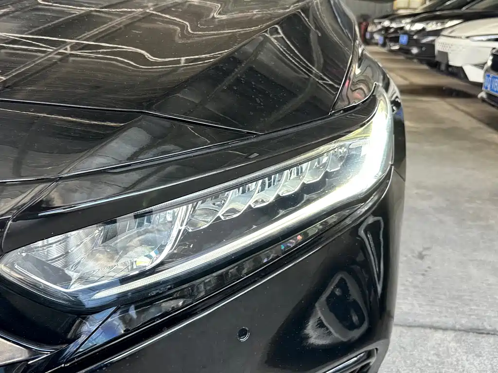 Honda Accord — миниатюра 13