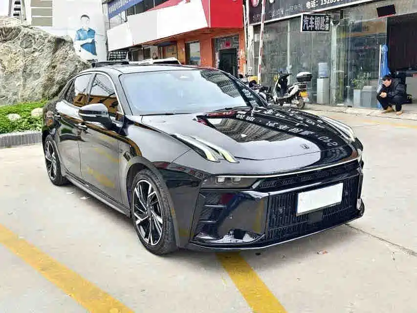 Lynk & Co 03 — миниатюра 2