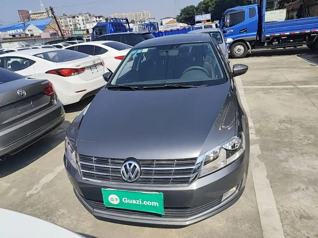 Volkswagen Lavida — миниатюра 3