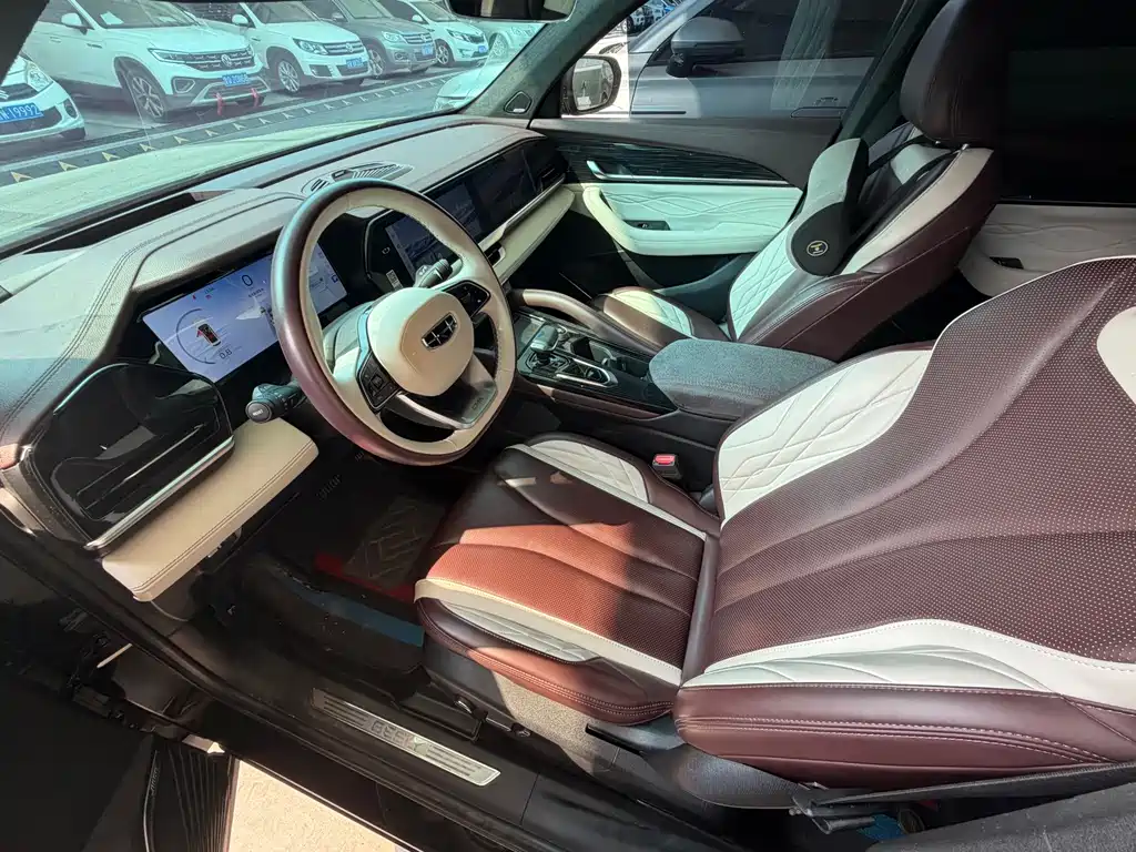 Geely Xingyue L — миниатюра 8