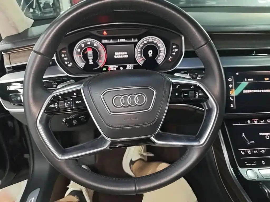 Audi A8 — миниатюра 11