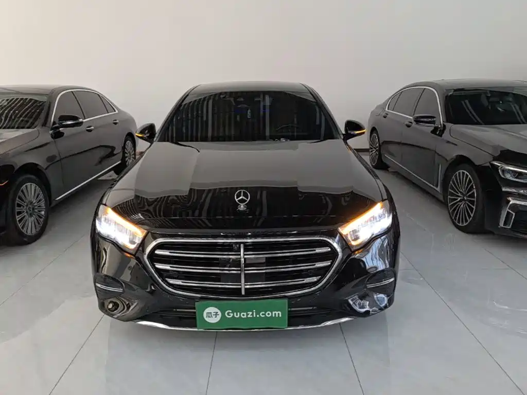 Mercedes-Benz E-Class — миниатюра 3