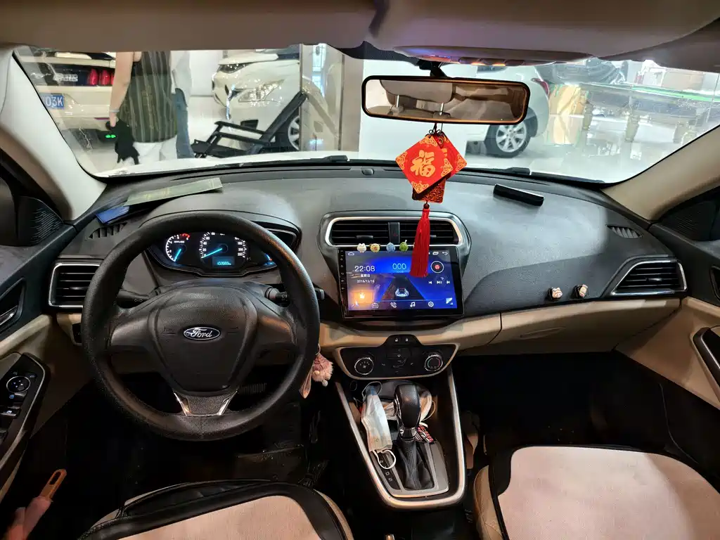 Ford Escort — миниатюра 5