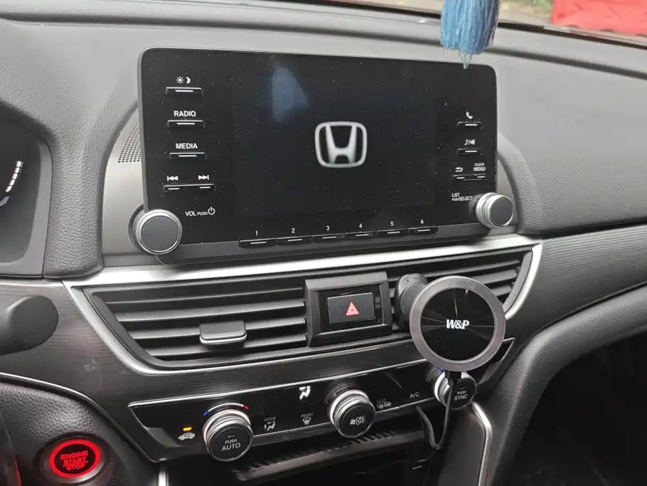Honda Accord — миниатюра 13