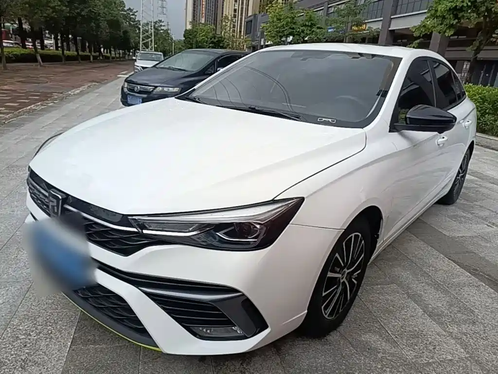 Roewe i5
