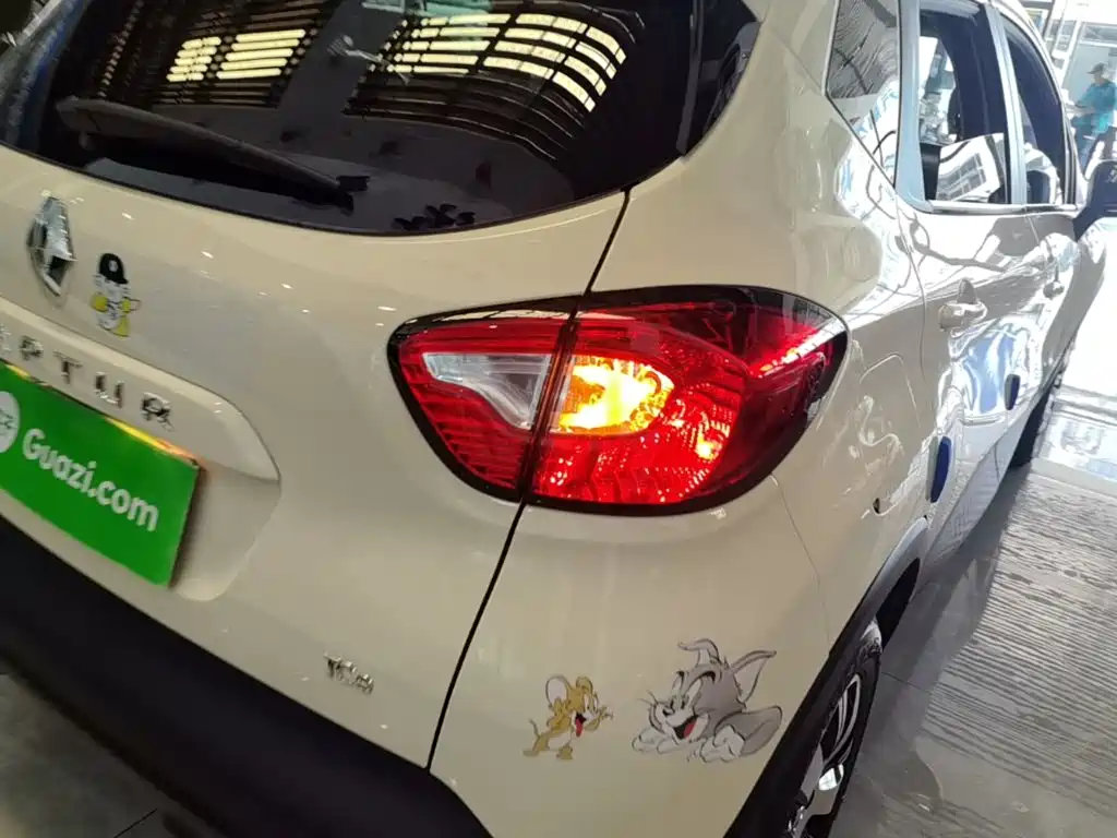 Renault Captur — миниатюра 8