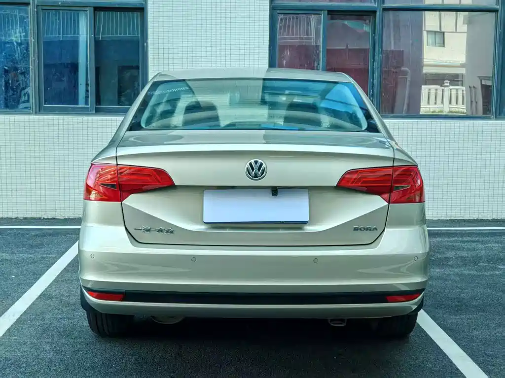 Volkswagen Bora — миниатюра 8