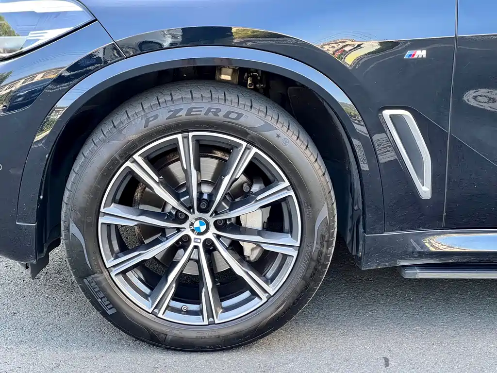 BMW X5 — миниатюра 9