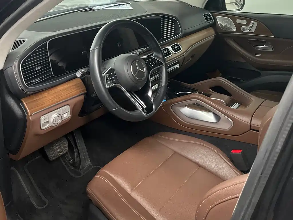 Mercedes-Benz GLE (Import) — миниатюра 4