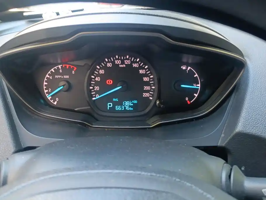 Ford Escort — миниатюра 14