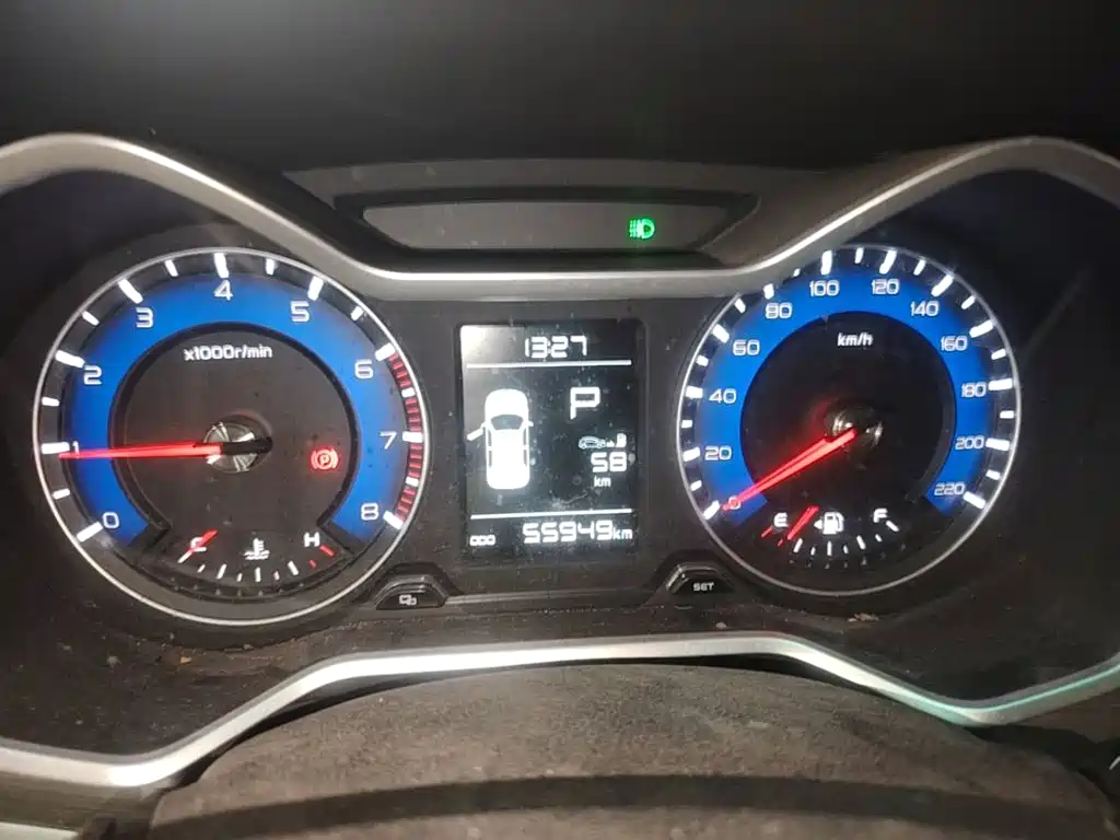 Geely Vision X3 — миниатюра 12