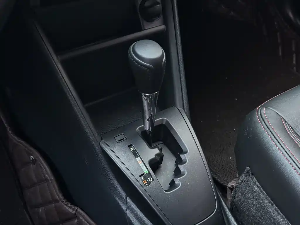 Toyota Yaris L — миниатюра 13