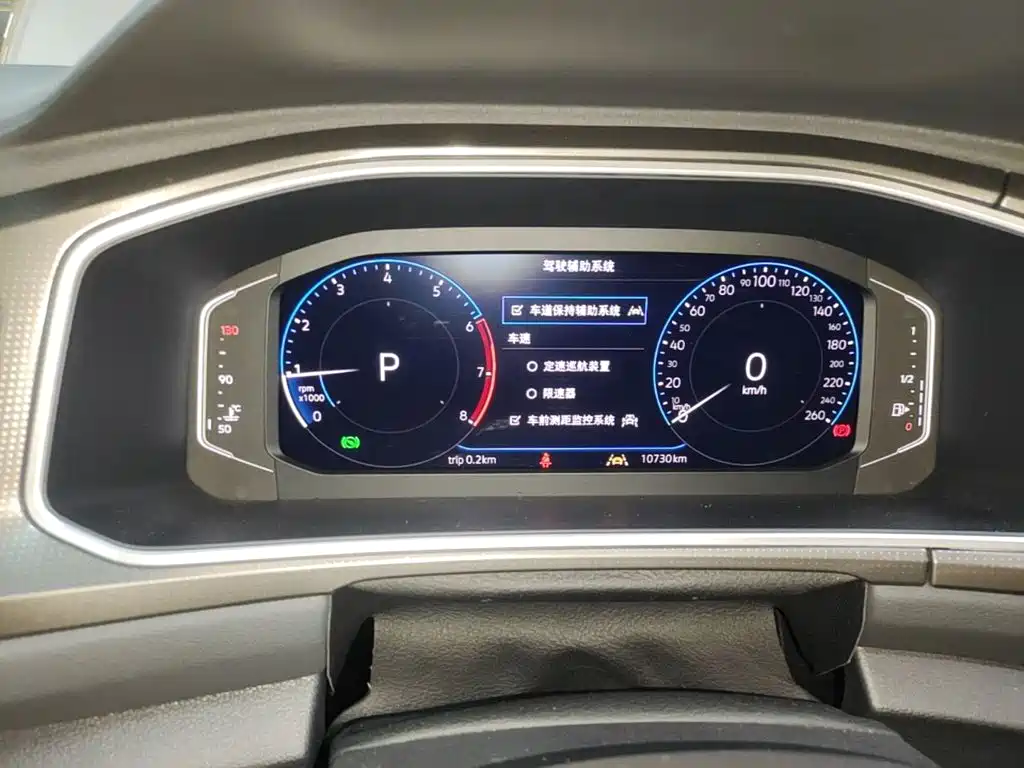 Volkswagen T-Roc — миниатюра 12