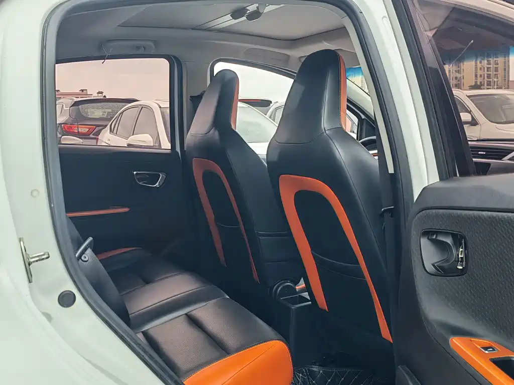 Geely Vision X1 — миниатюра 9