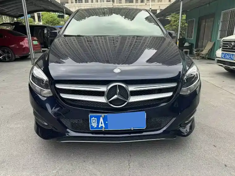Mercedes-Benz B-Class — миниатюра 2