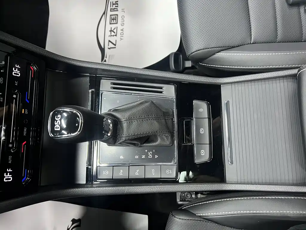 Skoda Superb — миниатюра 25