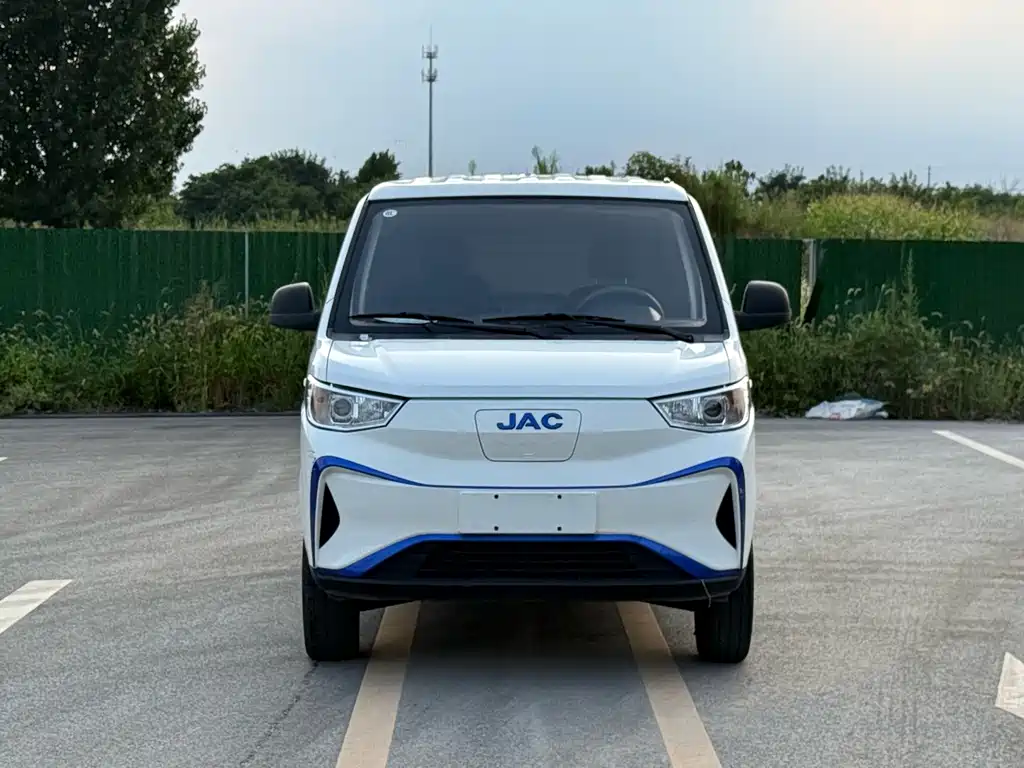 JAC Bluecat — миниатюра 2