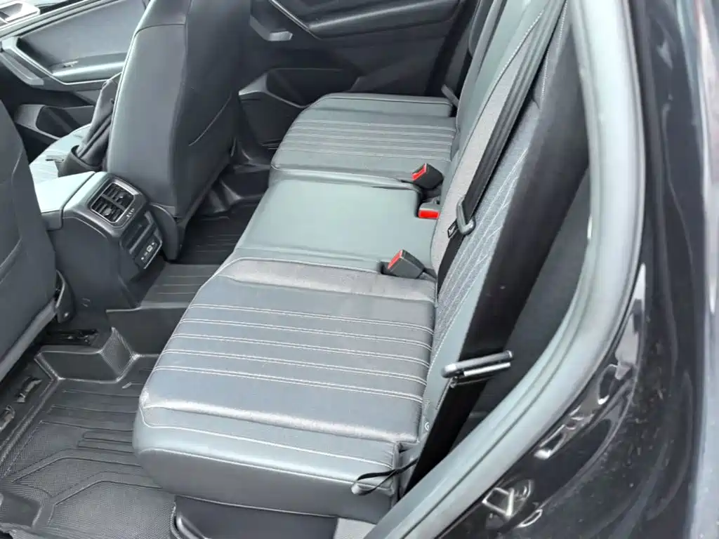 Volkswagen Tiguan L — миниатюра 17