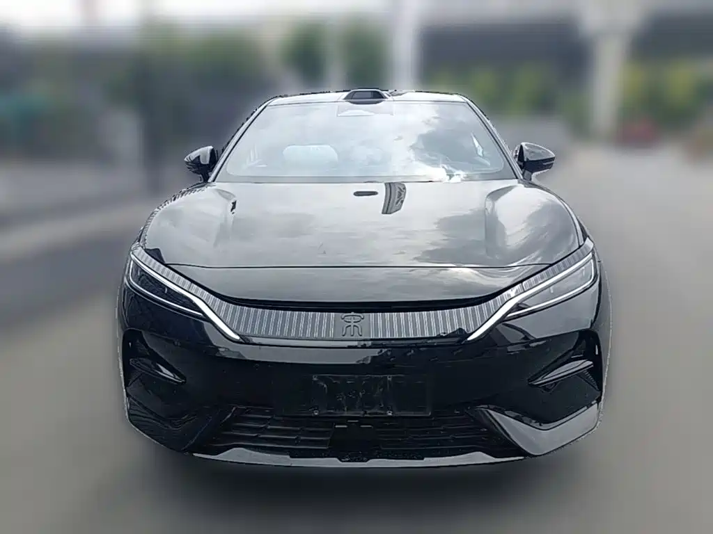 BYD L EV — миниатюра 5
