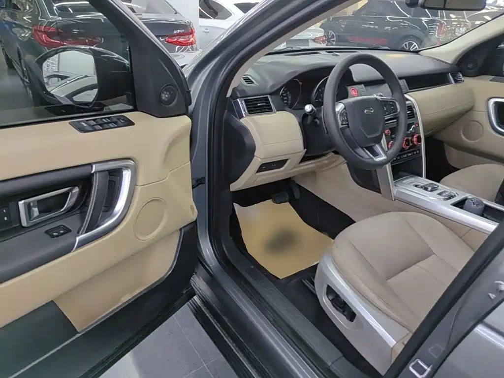 Land Rover Discovery Sport — миниатюра 16