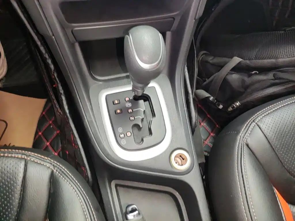 Peugeot 308 — миниатюра 14