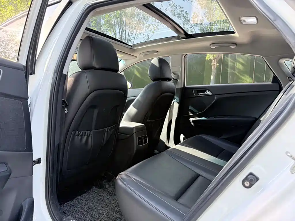 Hyundai Mistra — миниатюра 10