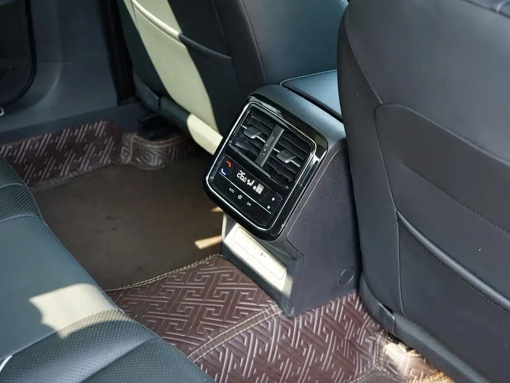 Volkswagen Passat — миниатюра 13