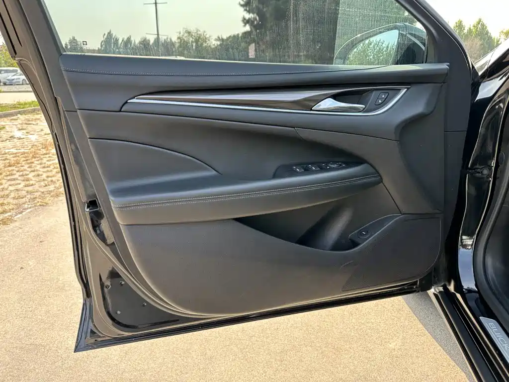 Buick LaCrosse — миниатюра 13