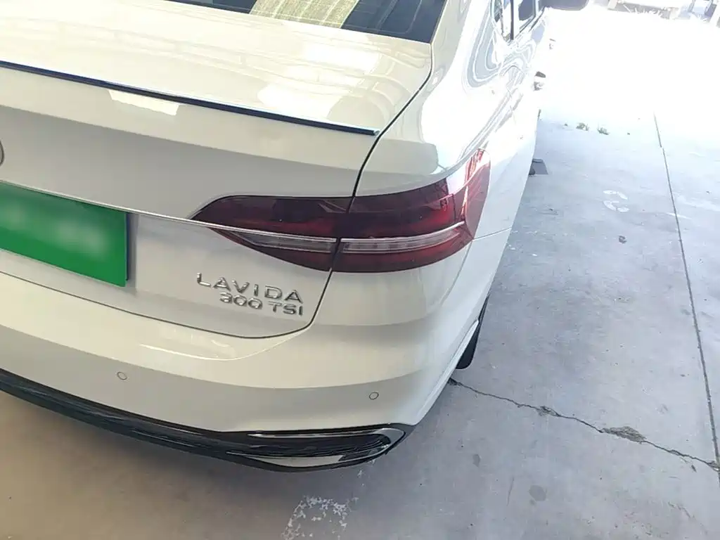 Volkswagen Lavida — миниатюра 8