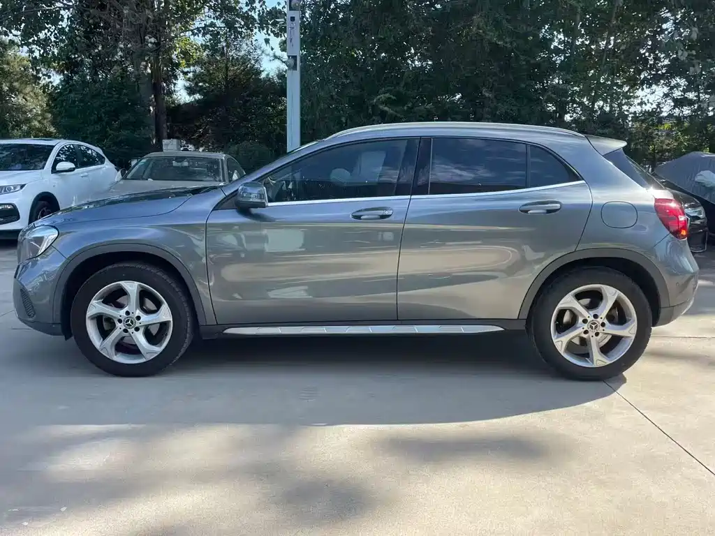 Mercedes-Benz GLA — миниатюра 7