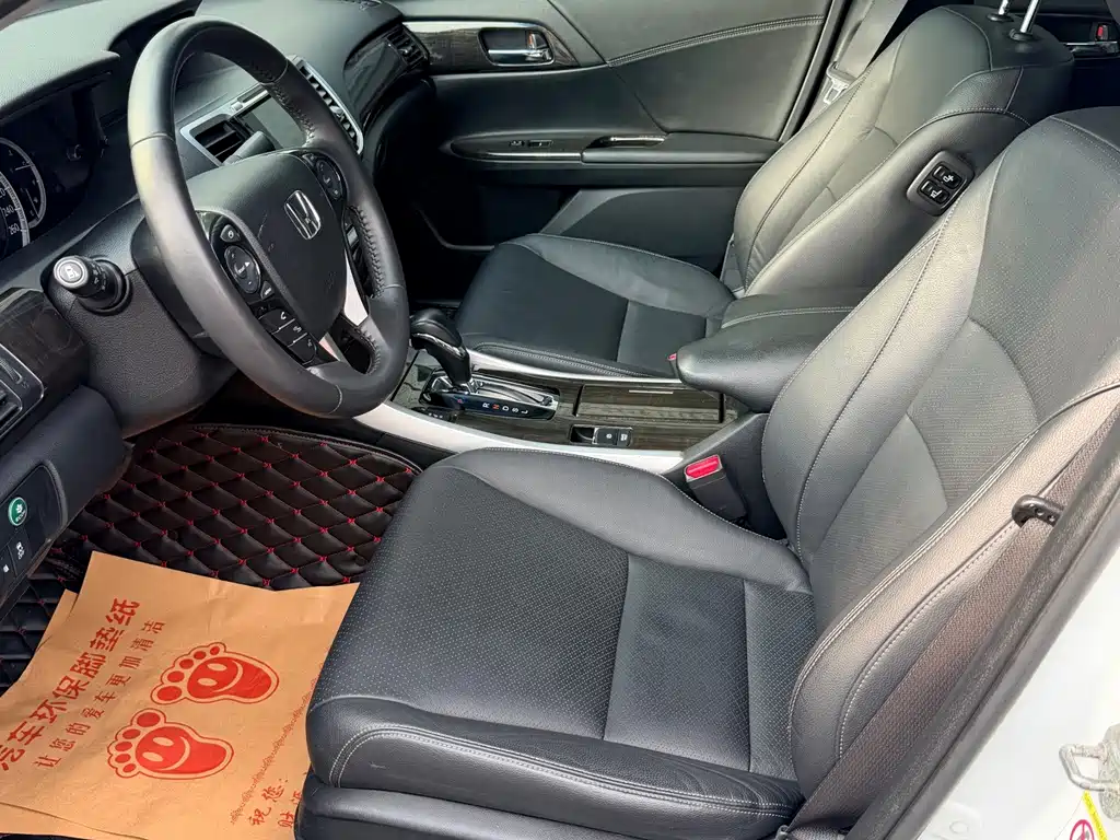 Honda Accord — миниатюра 16