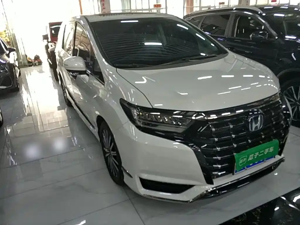 Honda Elysion — миниатюра 4