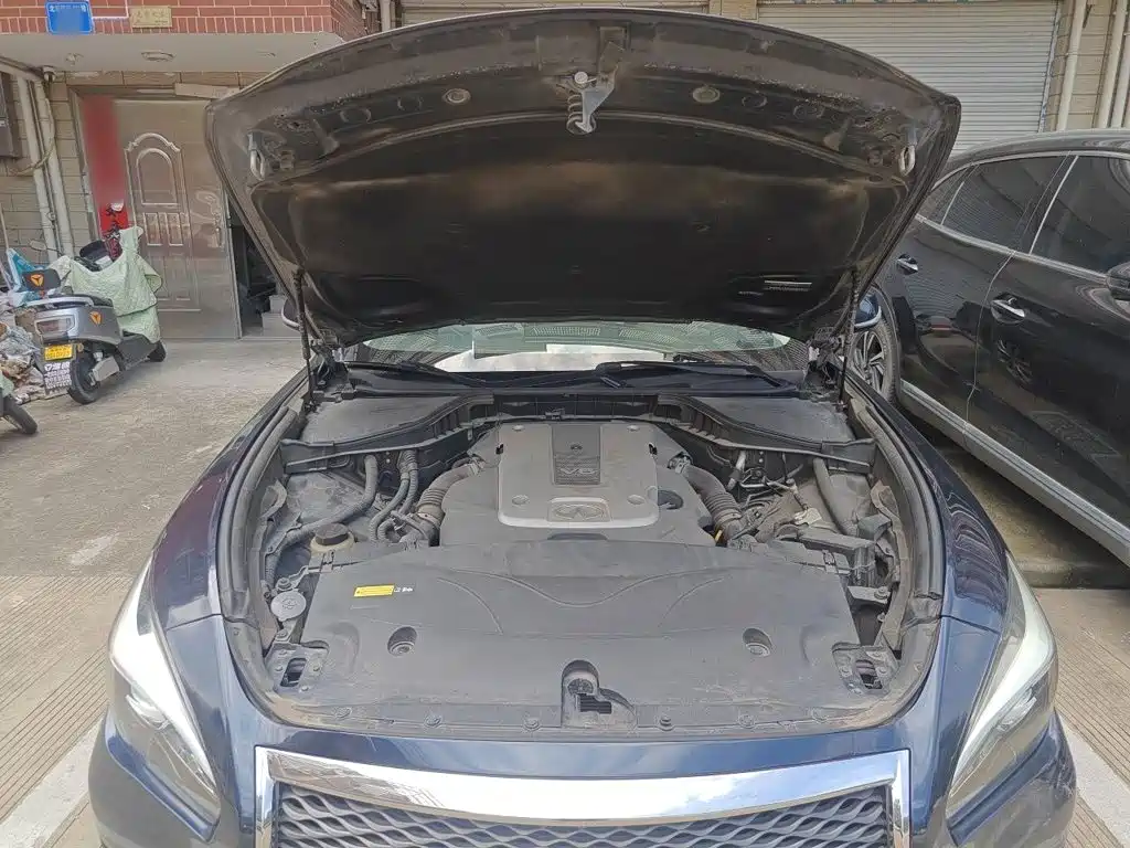 Infiniti Q70 — миниатюра 11