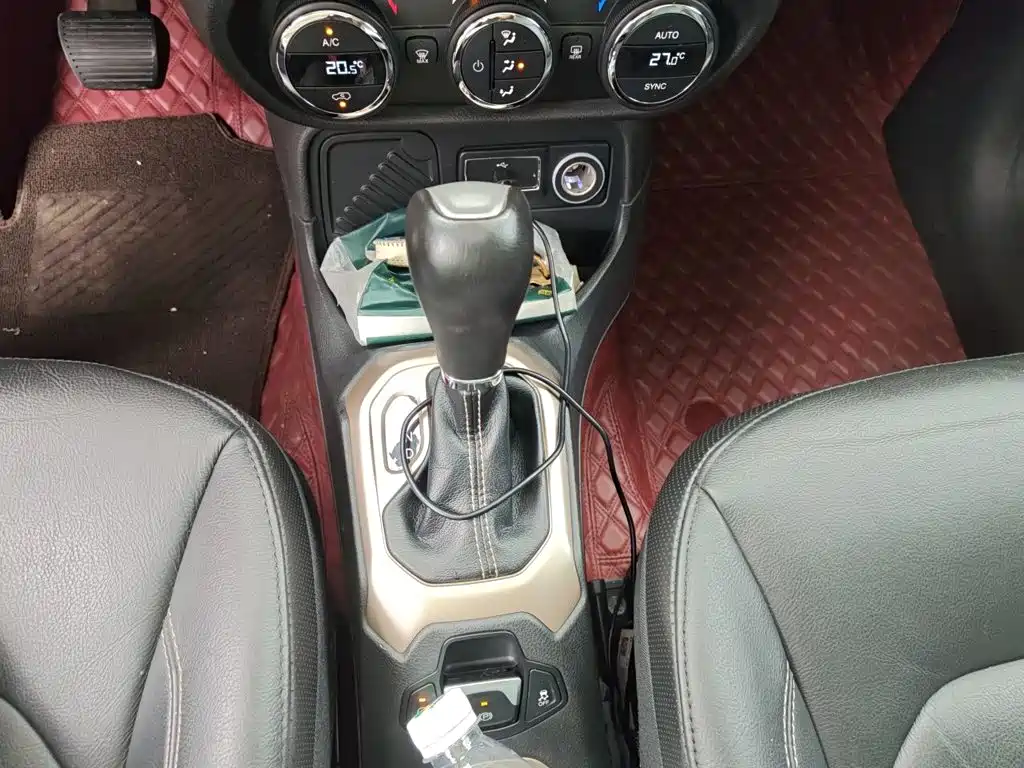Jeep Renegade — миниатюра 10