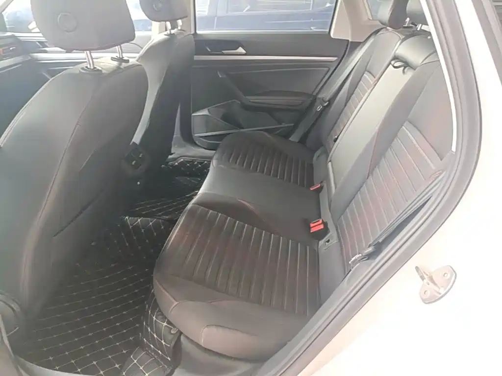 Volkswagen Lavida — миниатюра 17